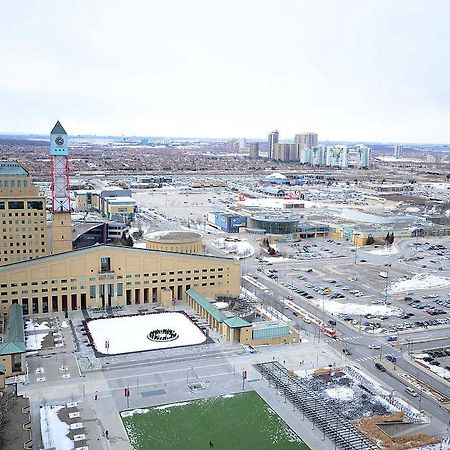 Downtown Mississauga Executive Suites Sq1 エクステリア 写真