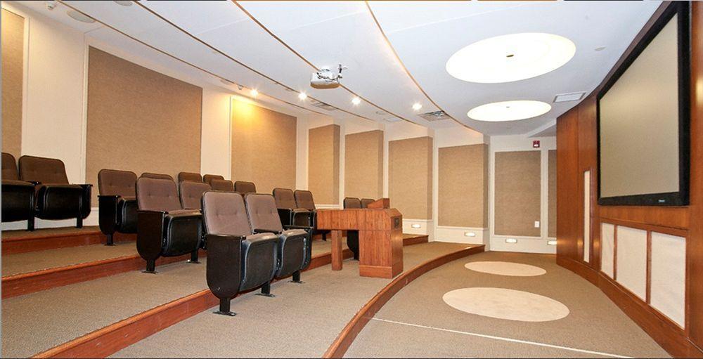 Downtown Mississauga Executive Suites Sq1 エクステリア 写真