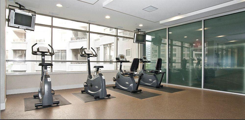 Downtown Mississauga Executive Suites Sq1 エクステリア 写真