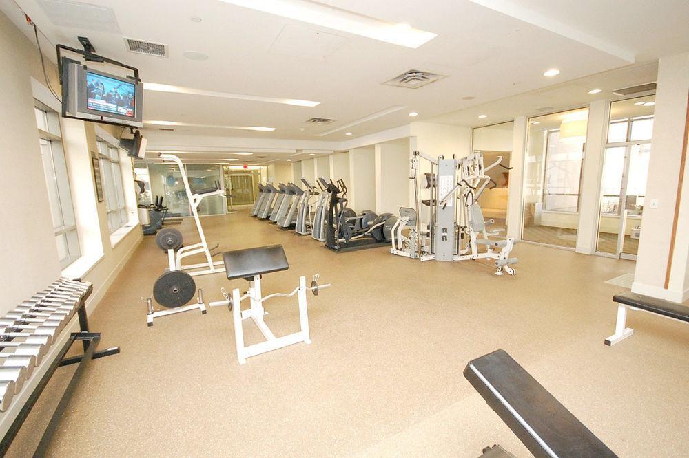 Downtown Mississauga Executive Suites Sq1 エクステリア 写真